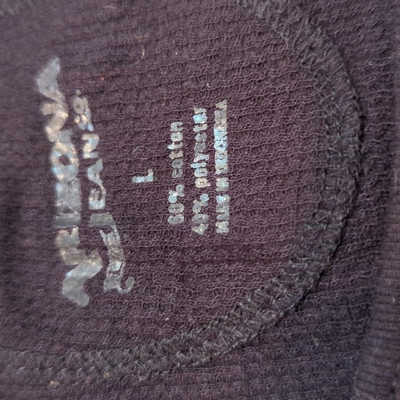 Arizona Jeans Women's Black Waffle Knit Long Sleeve Raglan Top Size Large - Picture 3 of 4